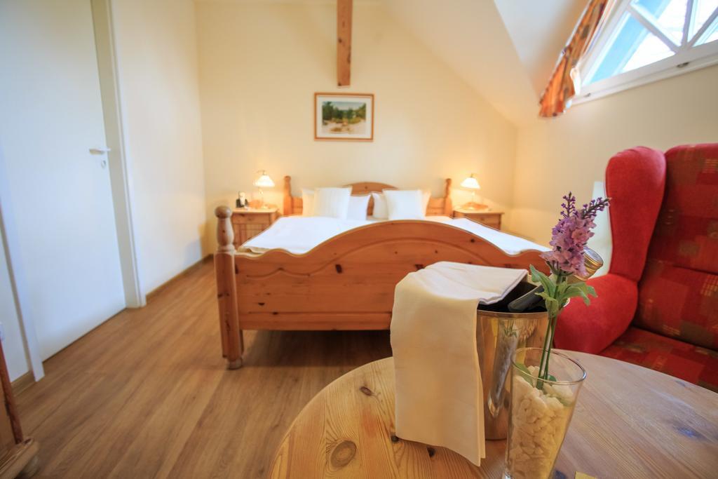 Hotel Schloesschen Sundische Wiese Zingst Dış mekan fotoğraf